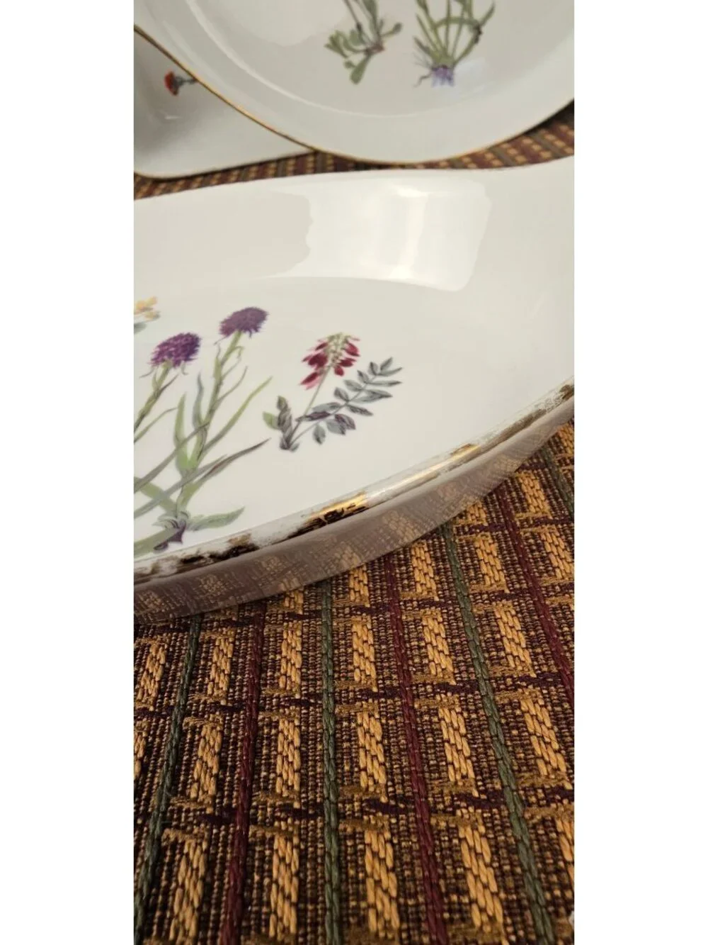 Louis Lourioux set oval